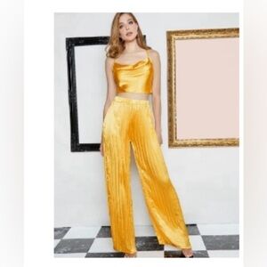Deep Yellow / Gold crop top and wide leg pants set size‎ Medium